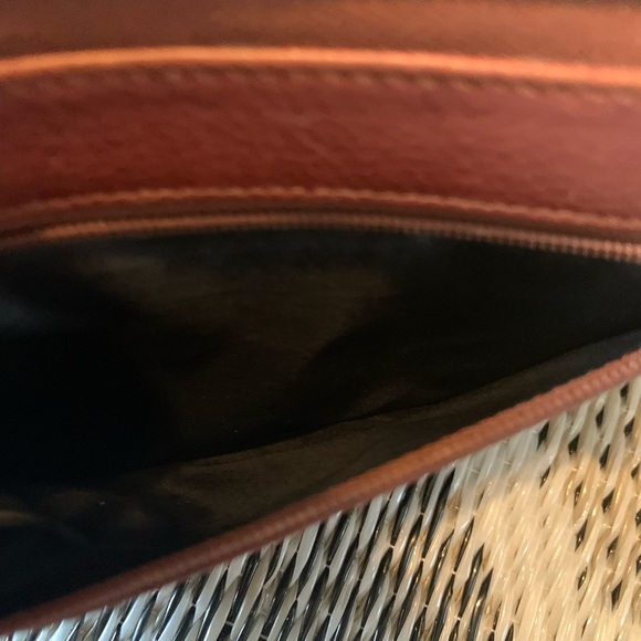 Elegant Brown Leather Wristlet - Picture 3 of 7